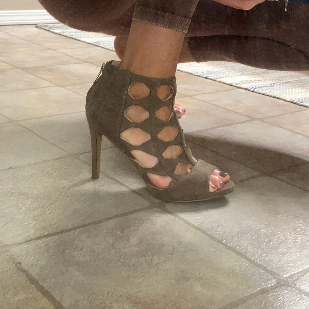 Xoxo Cage Heels Taupe